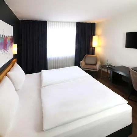 Wyndham Garden Potsdam Hotel Exterior photo