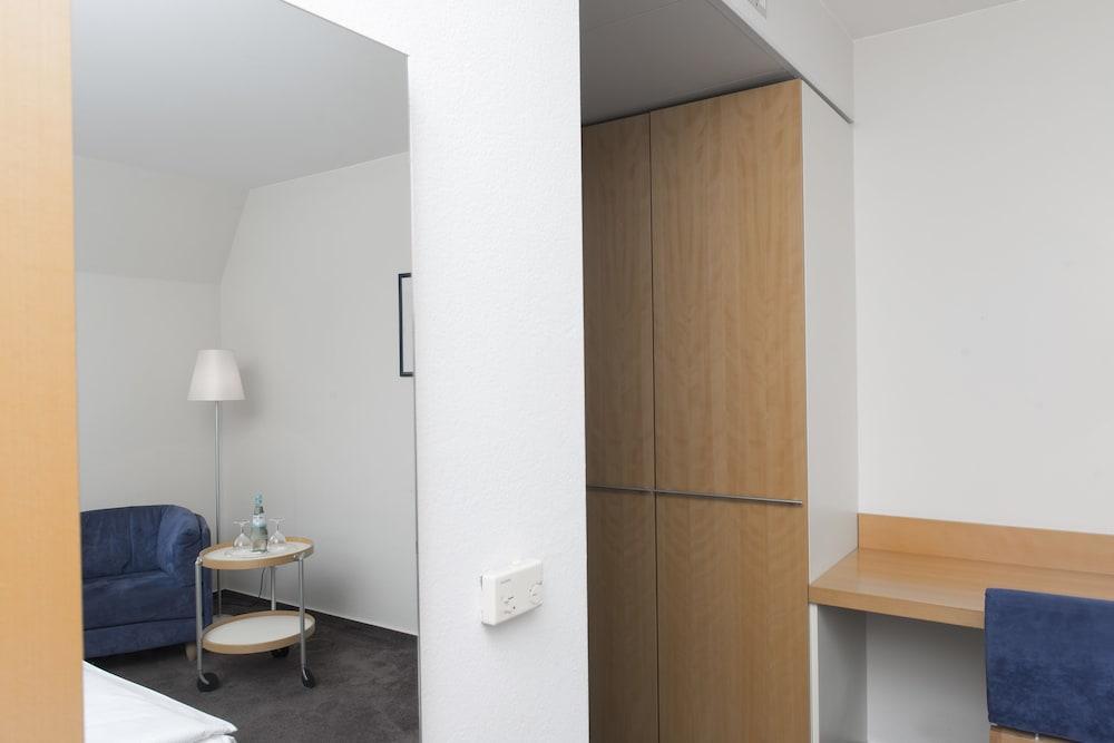 Wyndham Garden Hotel 4*